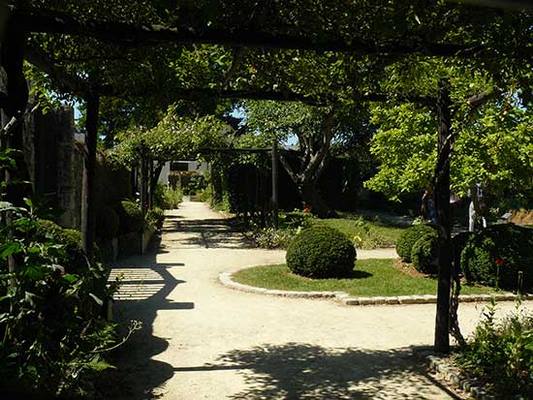 JARDIN DU PRIEURE DE LOCMARIA
