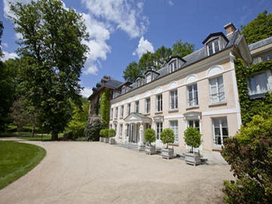 LA VALLEE AUX LOUPS